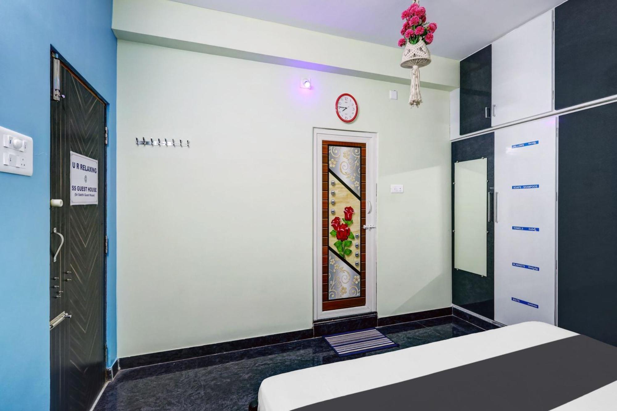 Sri Sakthi Home Stay - Beyond The Expectations- 10 To 15 Minutes Drive From Railway Station And Bus Station Tirupati Esterno foto