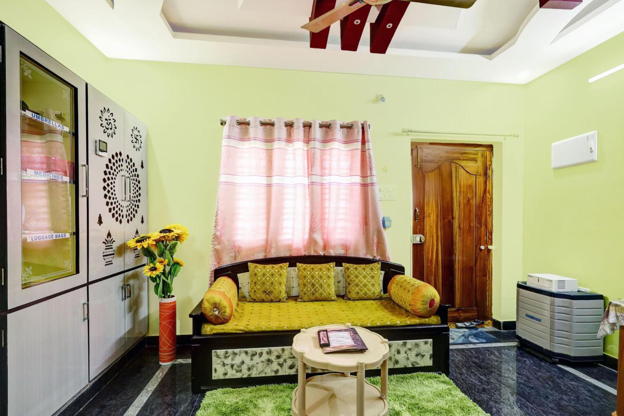 Sri Sakthi Home Stay - Beyond The Expectations- 10 To 15 Minutes Drive From Railway Station And Bus Station Tirupati Esterno foto