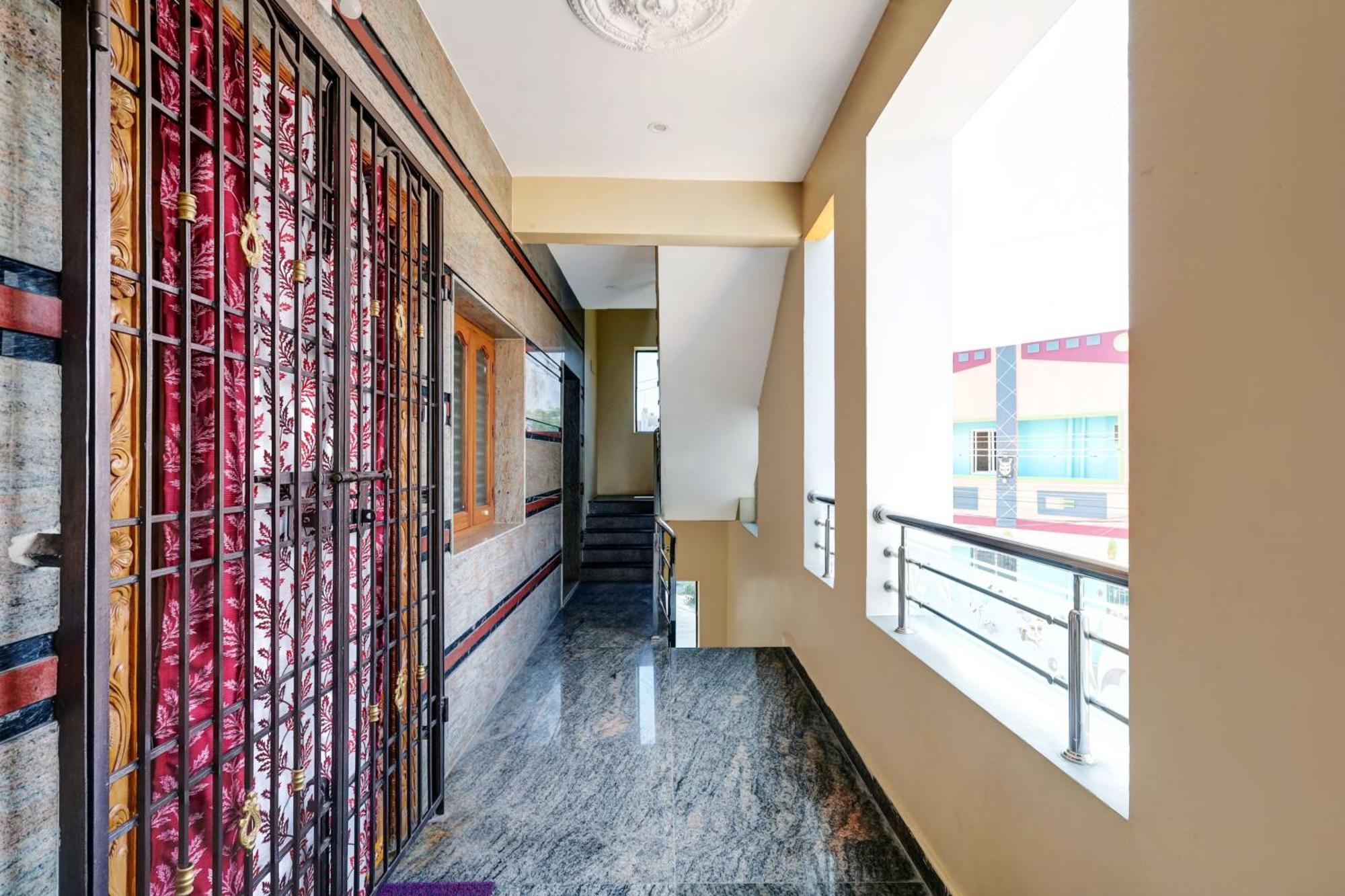 Sri Sakthi Home Stay - Beyond The Expectations- 10 To 15 Minutes Drive From Railway Station And Bus Station Tirupati Esterno foto